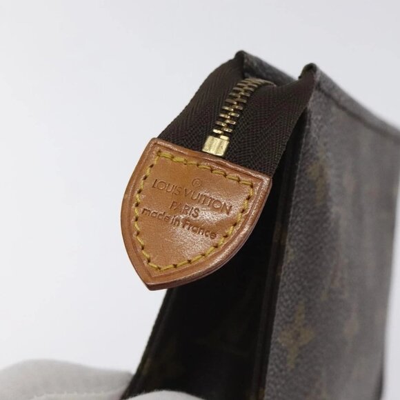 LOUIS VUITTON Monogram Poche Toilette 15 Pouch - Picture 8 of 16
